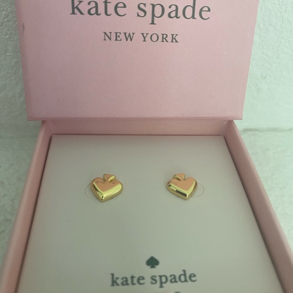♠️ kate spade ♠️ Everyday Signature Spade stud earrings - Picture 6 of 7